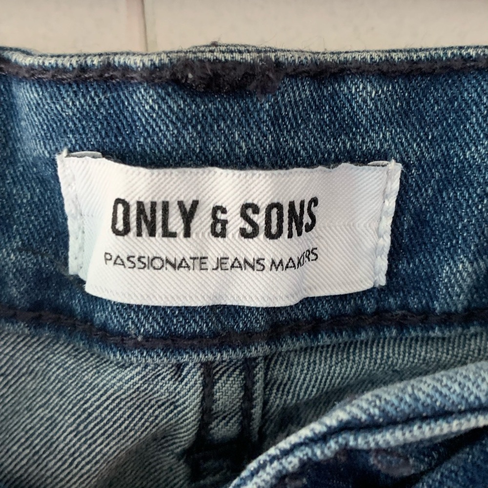 Men’s Jean Short - Picture 4 of 4